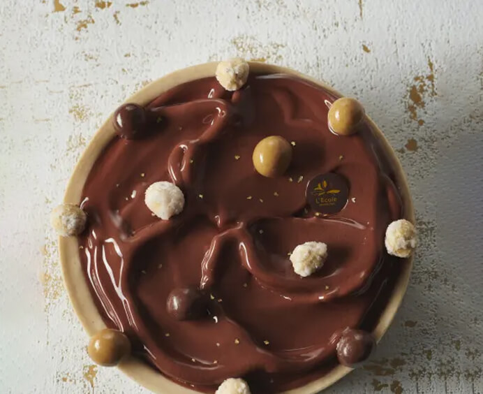 Extra amer 67% - fèves - Valrhona